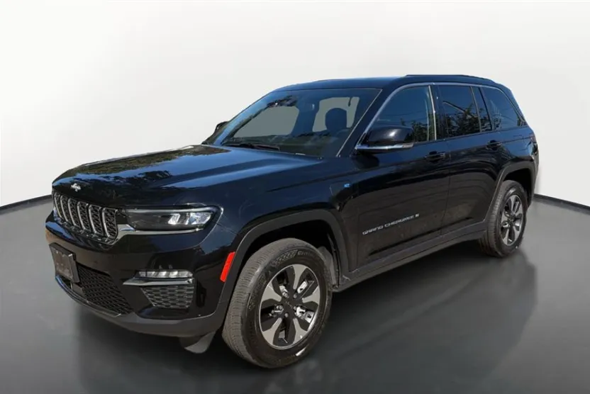 2024 Jeep Cherokee Limited 4xe photo 1