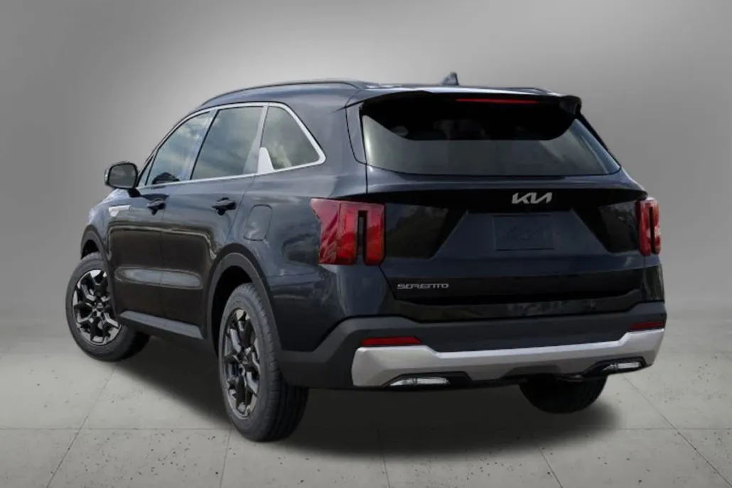 2026 Kia Sorento S photo 1