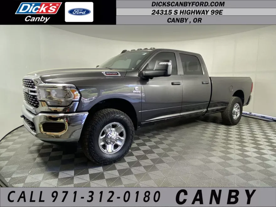 2024 Ram 3500 Tradesman photo 1