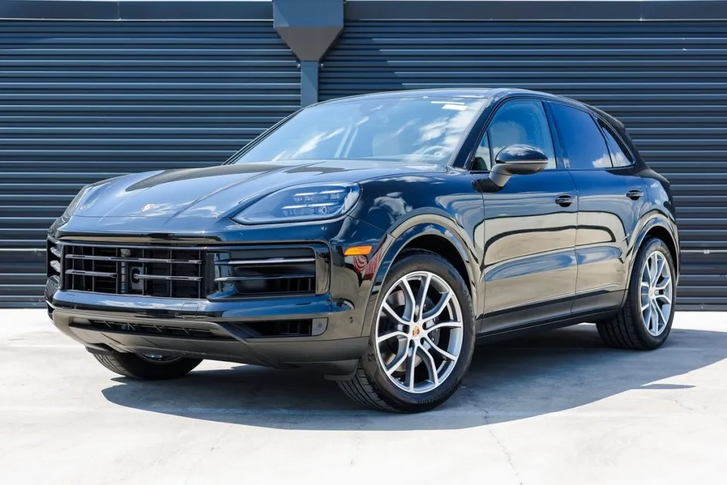2026 Porsche Cayenne photo 1