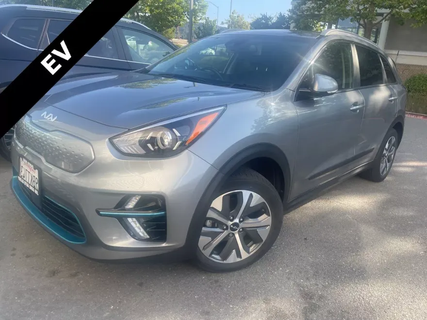 2022 Kia Niro EV S photo 1