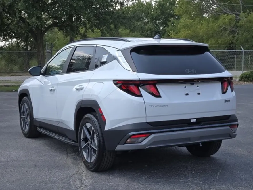 2026 Hyundai Tucson SEL photo 1