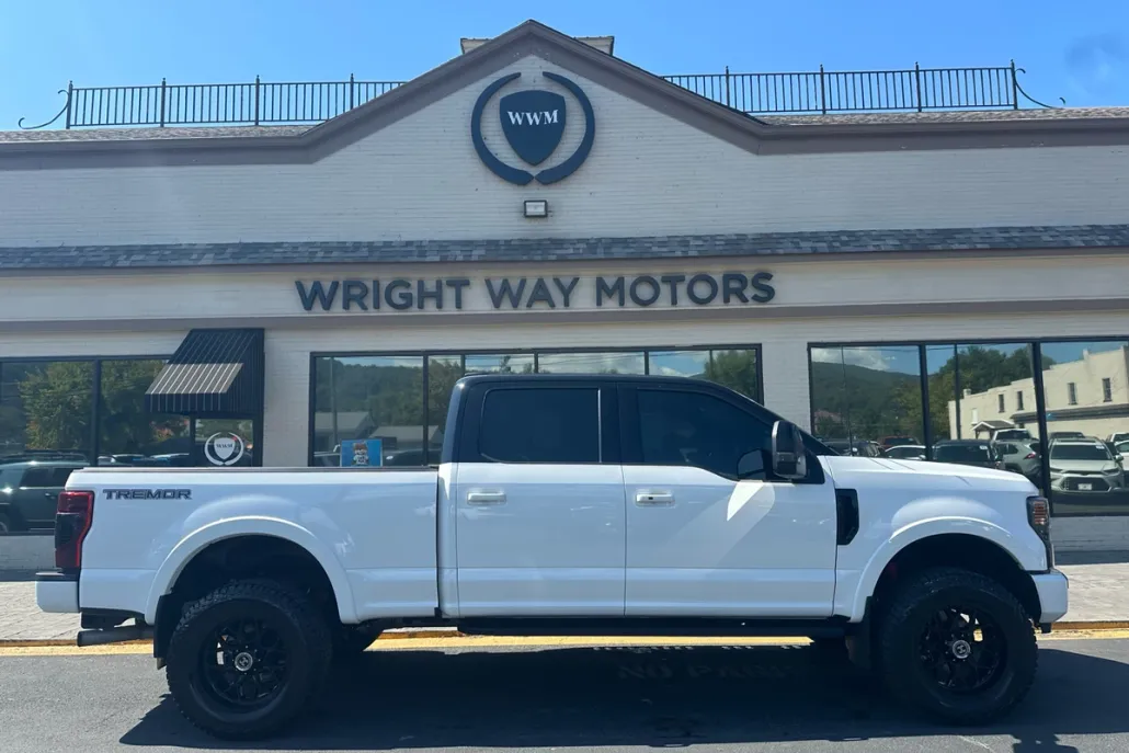 2022 Ford F-250 Lariat photo 1