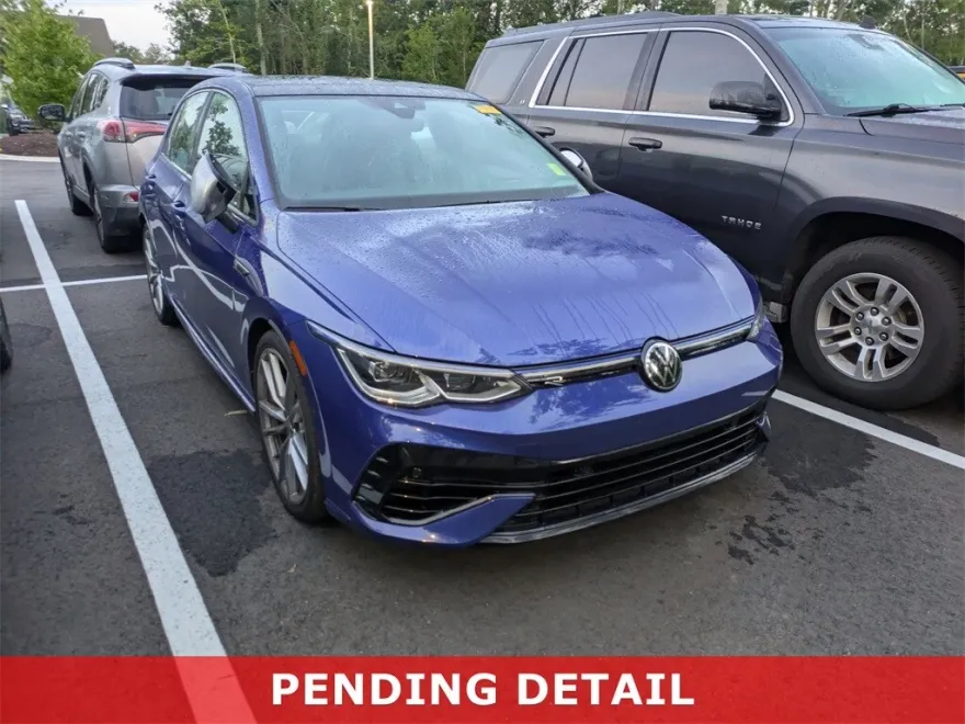 2024 Volkswagen Golf R photo 1