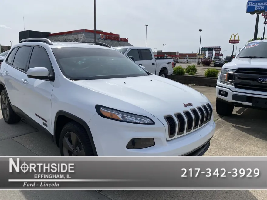 2017 Jeep Cherokee Latitude photo 1