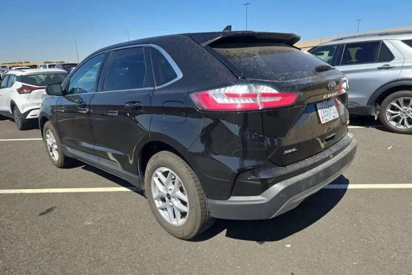 2024 Ford Edge SEL photo 1
