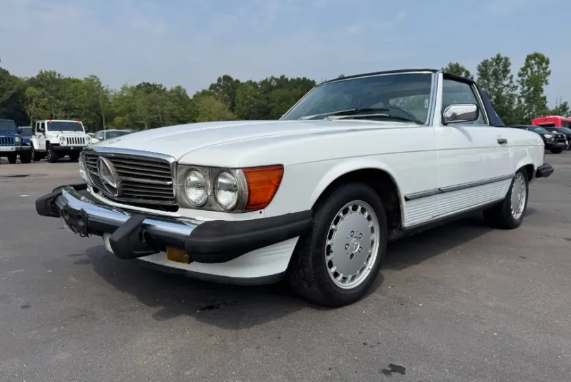 1989 Mercedes Benz 560 photo 1