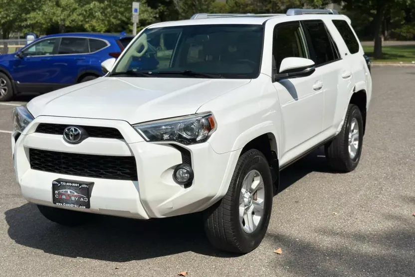 2014 Toyota 4Runner Base photo 1