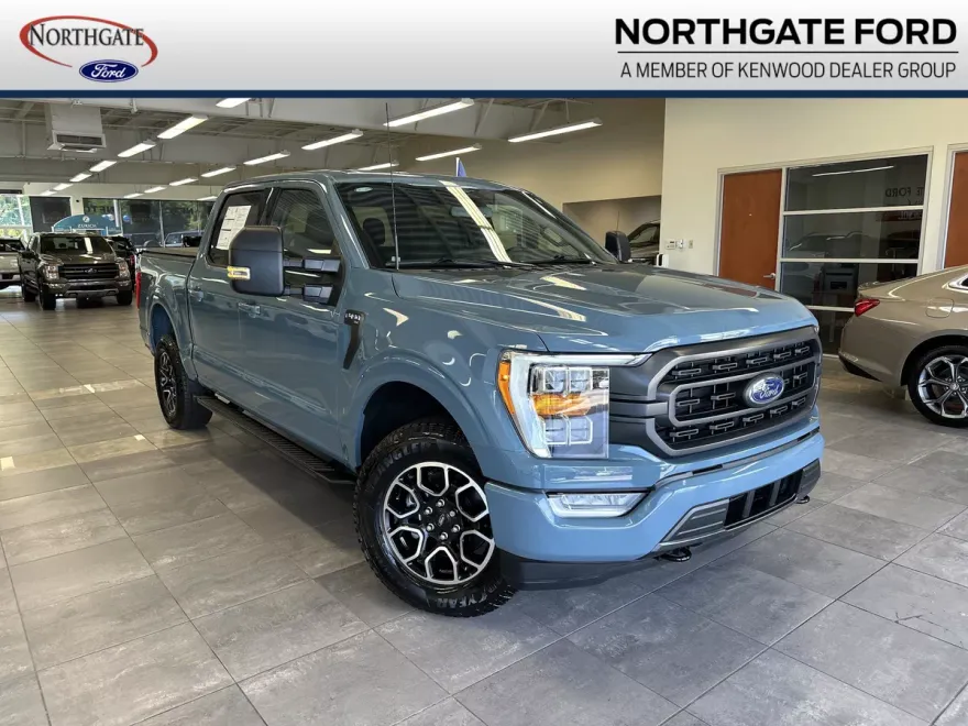 2023 Ford F-150 XLT photo 1