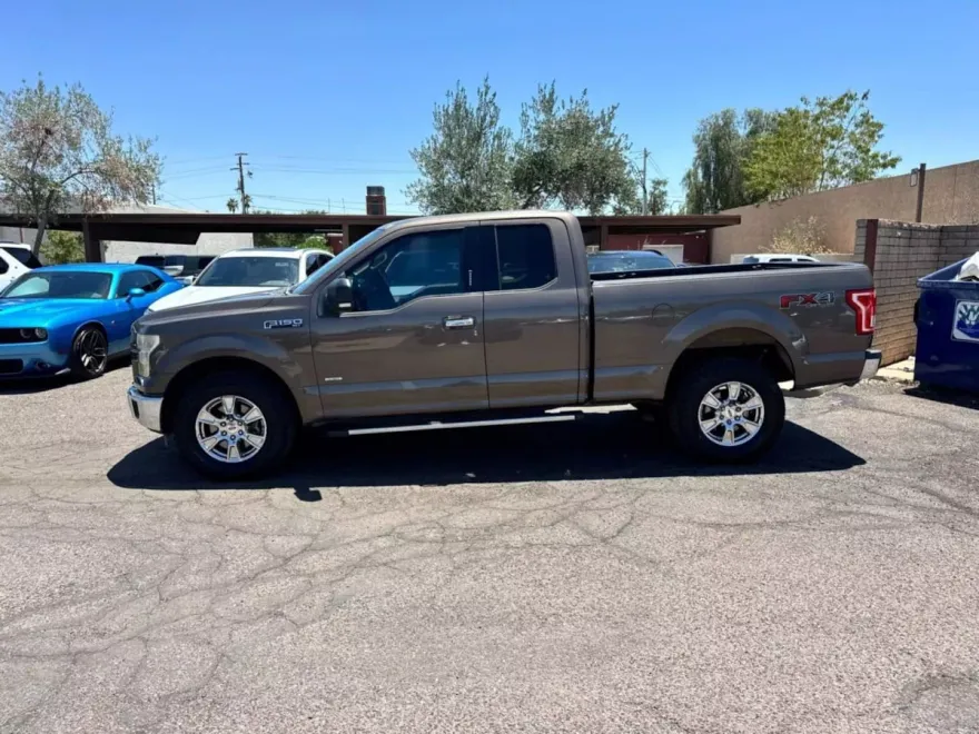 2016 Ford F-150 XLT photo 1