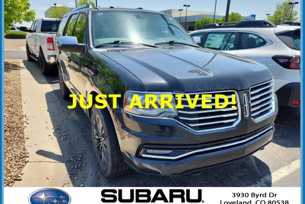 2015 Lincoln Navigator Base photo 1