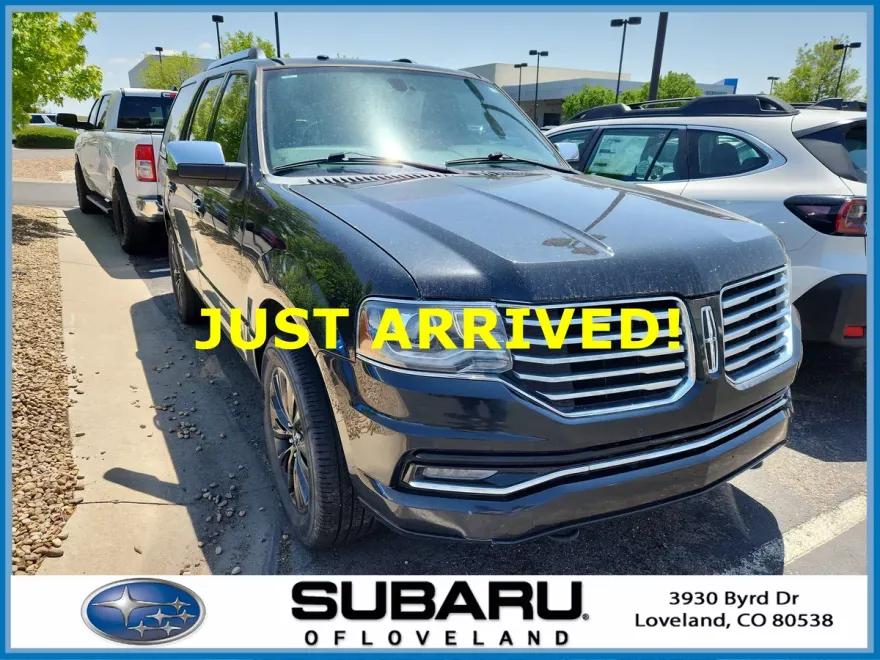 2015 Lincoln Navigator Base photo 1