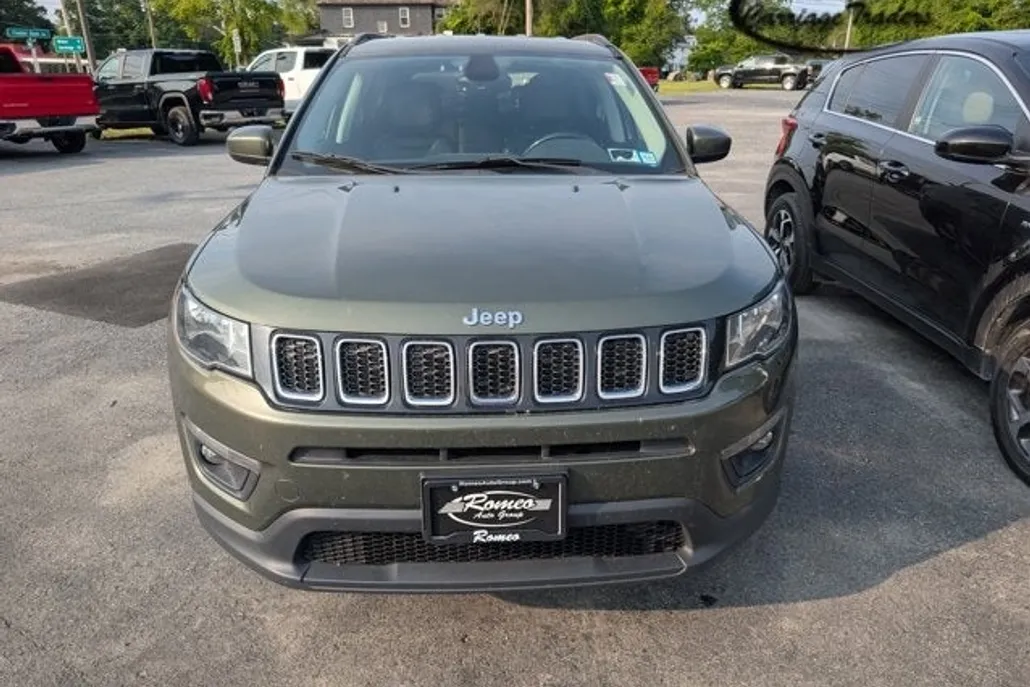 2018 Jeep Compass Latitude photo 1