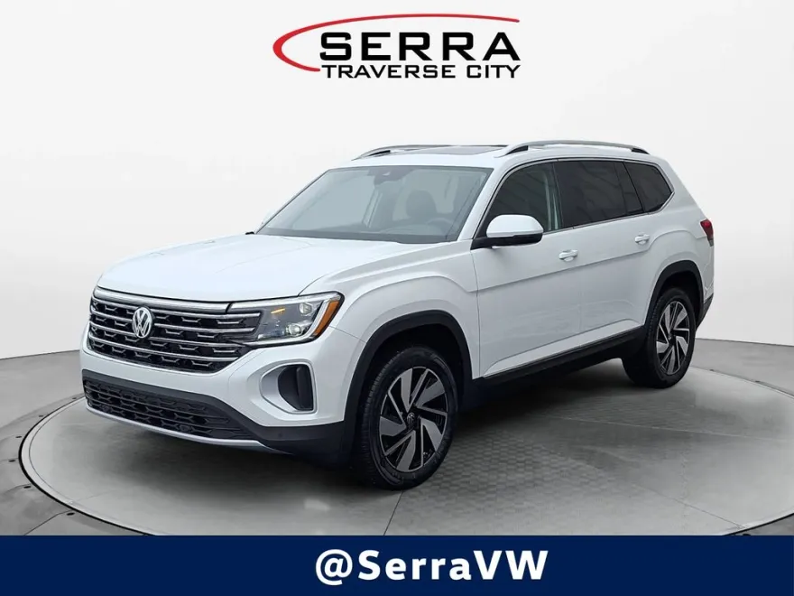2025 Volkswagen Atlas SEL photo 1