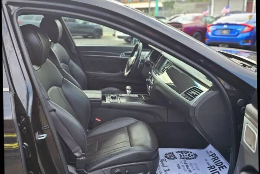 2019 Genesis G80 3.3T Sport photo 1