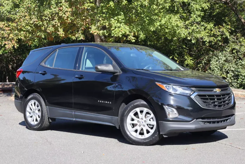 2019 Chevrolet Equinox LS photo 1