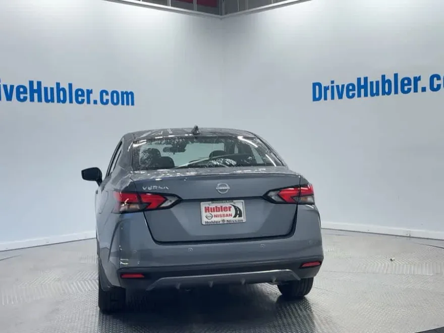 2025 Nissan Versa SV photo 1
