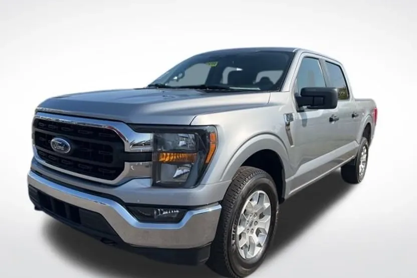 2023 Ford F-150 XLT photo 1