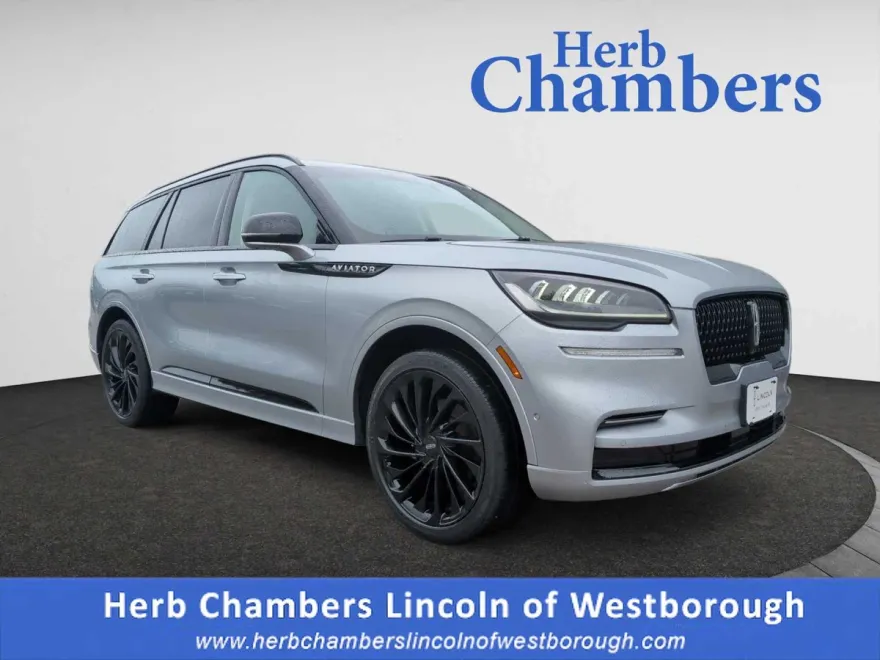 2023 Lincoln Aviator Reserve photo 1