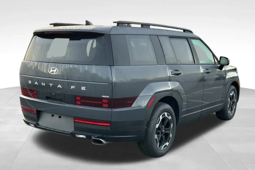 2025 Hyundai Santa Fe SEL photo 1