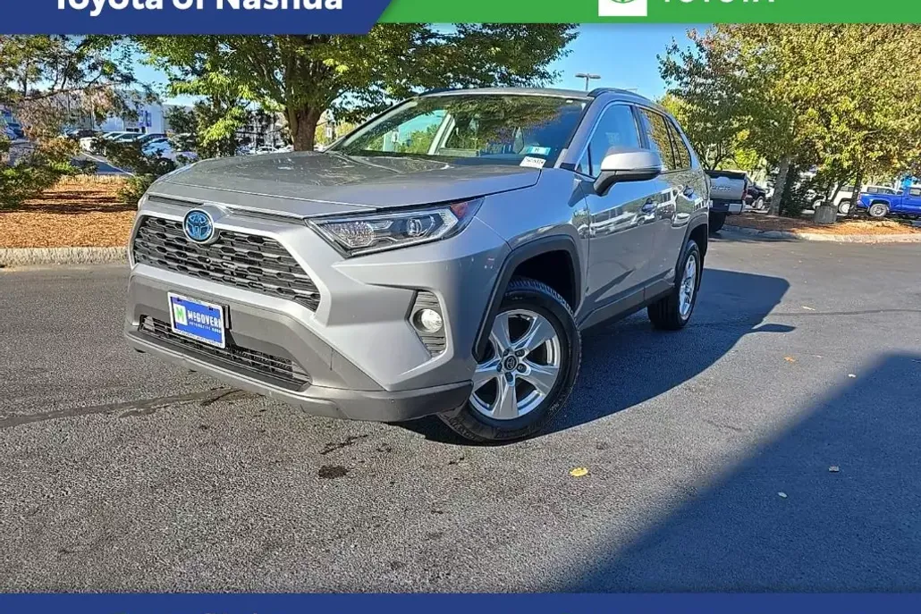 2020 Toyota RAV4 Hybrid XLE photo 1