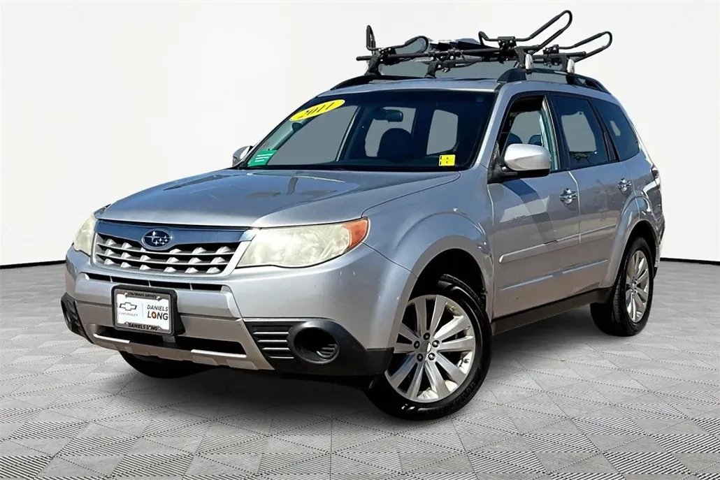 2011 Subaru Forester 2.5X Premium photo 1