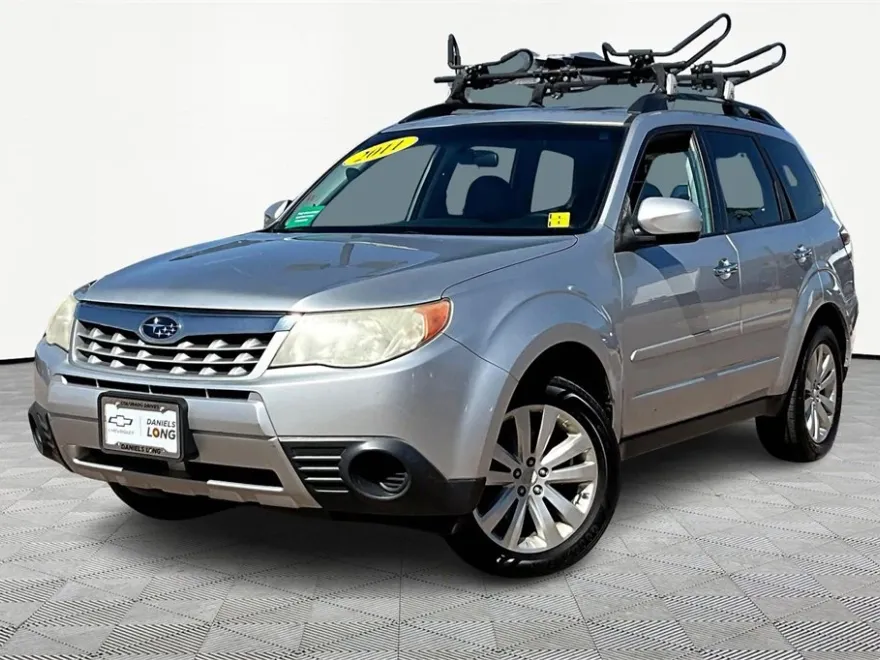 2011 Subaru Forester 2.5X Premium photo 1