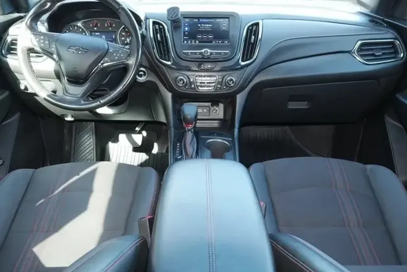 2022 Chevrolet Equinox RS photo 1