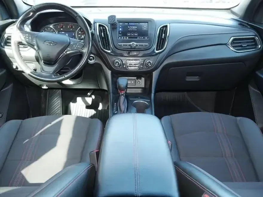 2022 Chevrolet Equinox RS photo 1