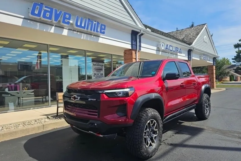 2024 Chevrolet Colorado ZR2 photo 1