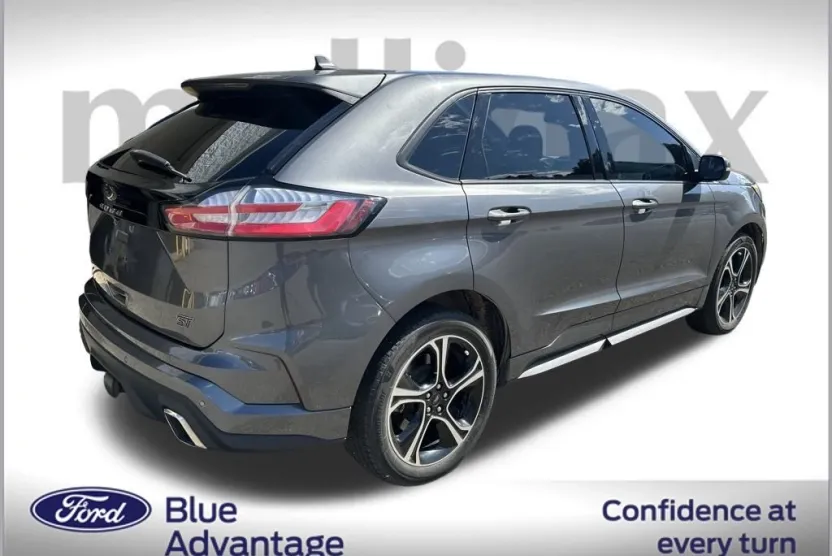 2021 Ford Edge ST photo 1