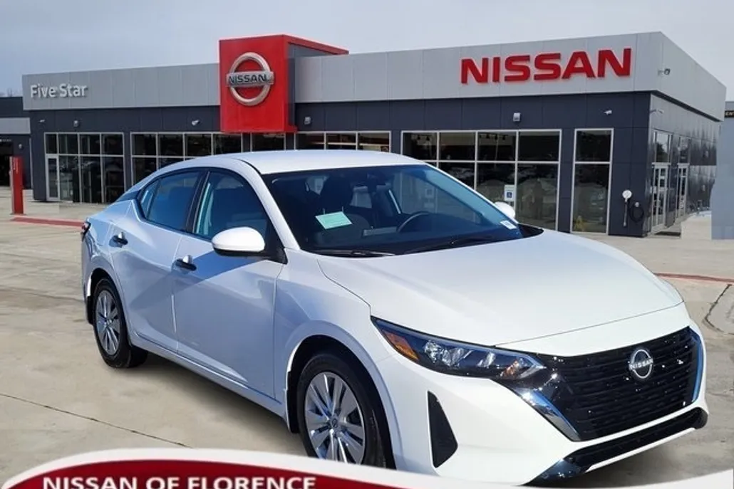 2025 Nissan Sentra S photo 1