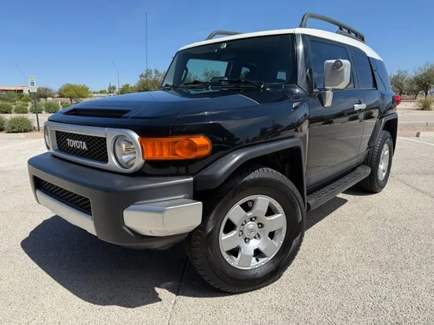 2007 Toyota FJ Cruiser Base photo 1