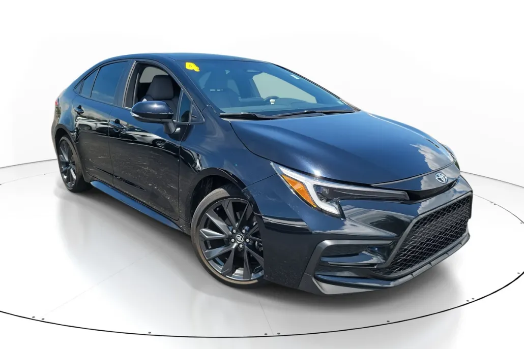 2024 Toyota Corolla SE photo 1
