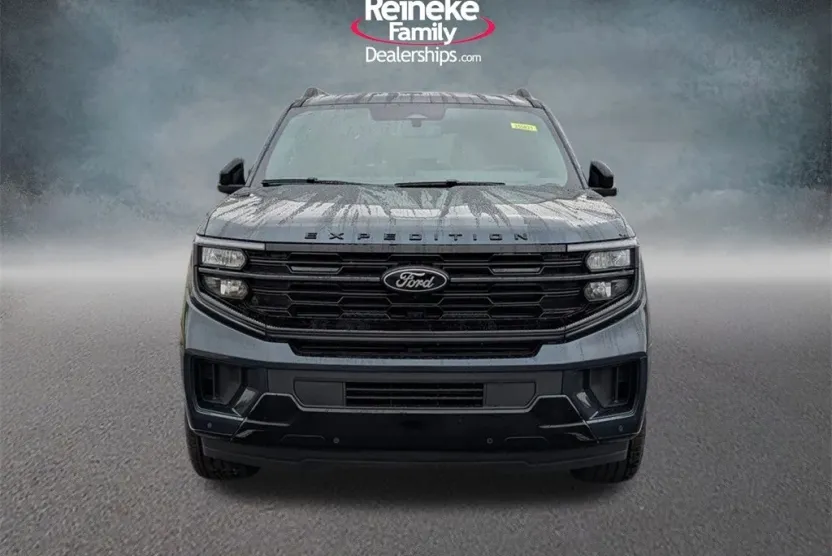 2025 Ford Expedition Platinum photo 1