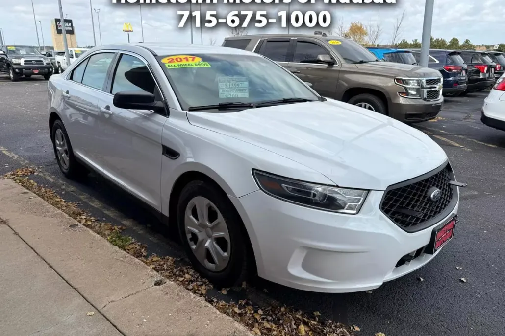 2017 Ford Taurus photo 1