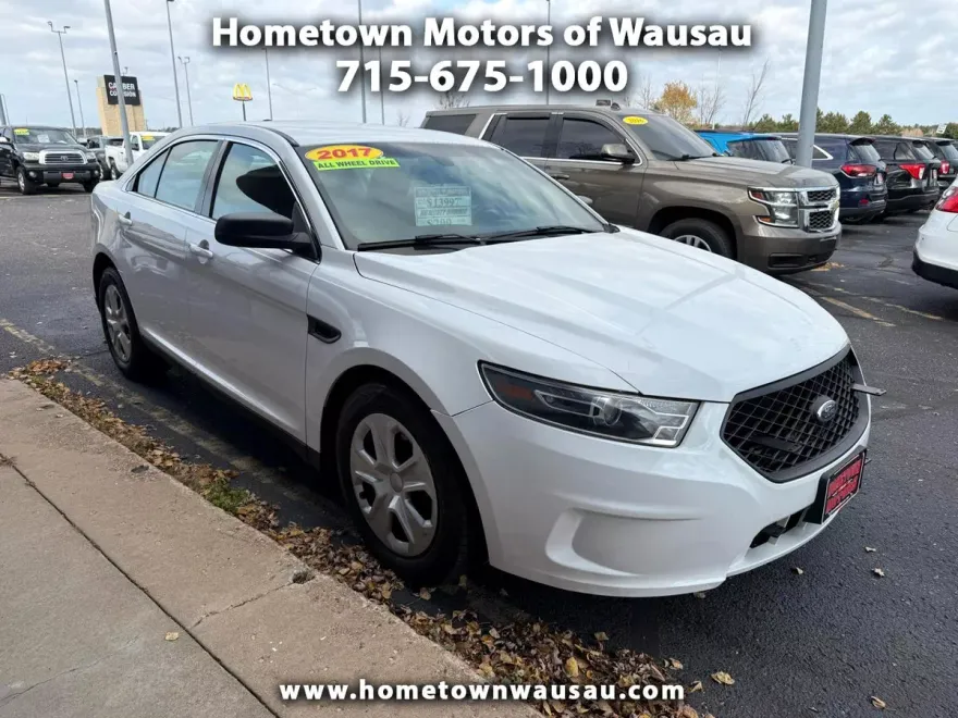 2017 Ford Taurus photo 1