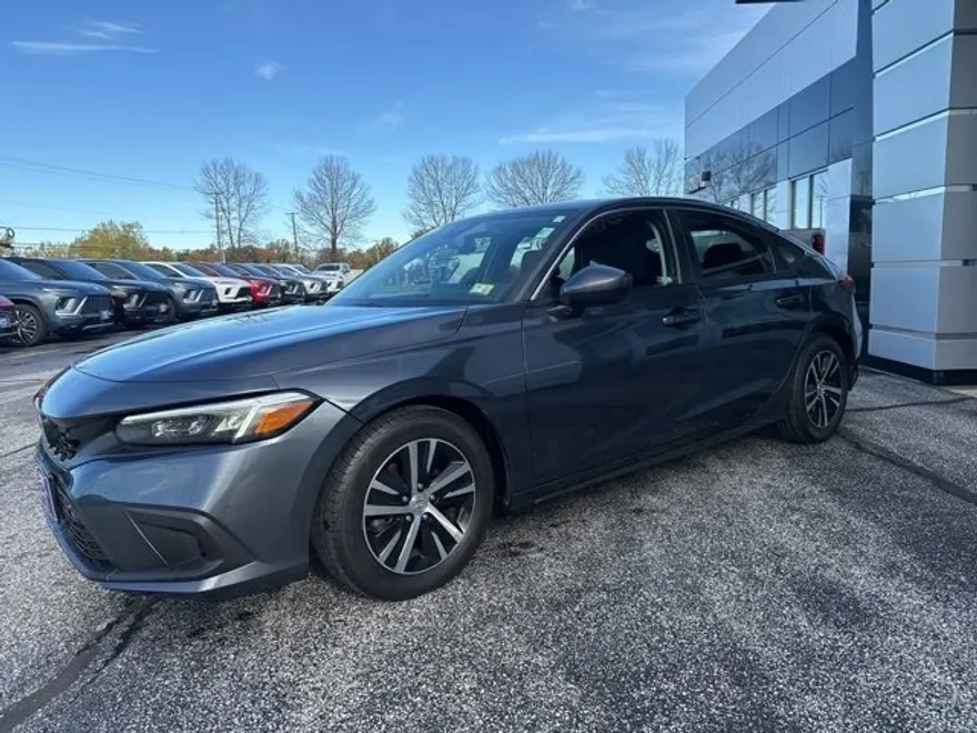 2022 Honda Civic Hatchback LX photo 1