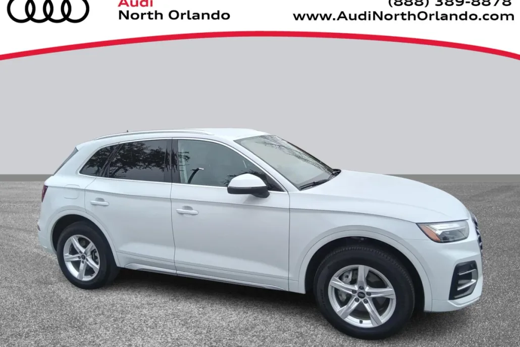 2024 Audi Q5 Premium photo 1
