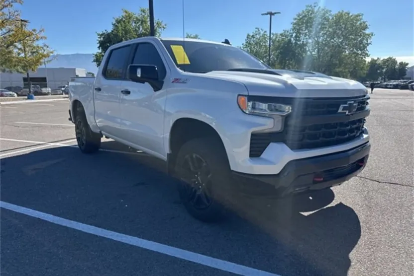 2022 Chevrolet Silverado 1500 LT Trail Boss photo 1