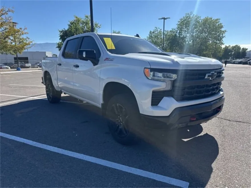 2022 Chevrolet Silverado 1500 LT Trail Boss photo 1