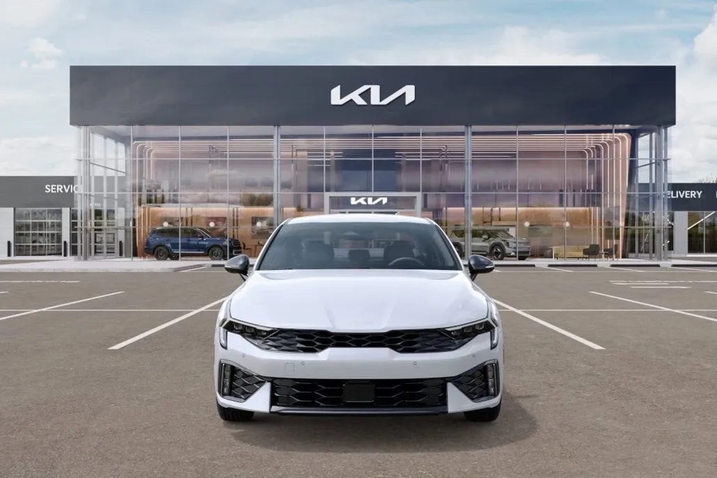 2026 Kia K5 GT-Line photo 1