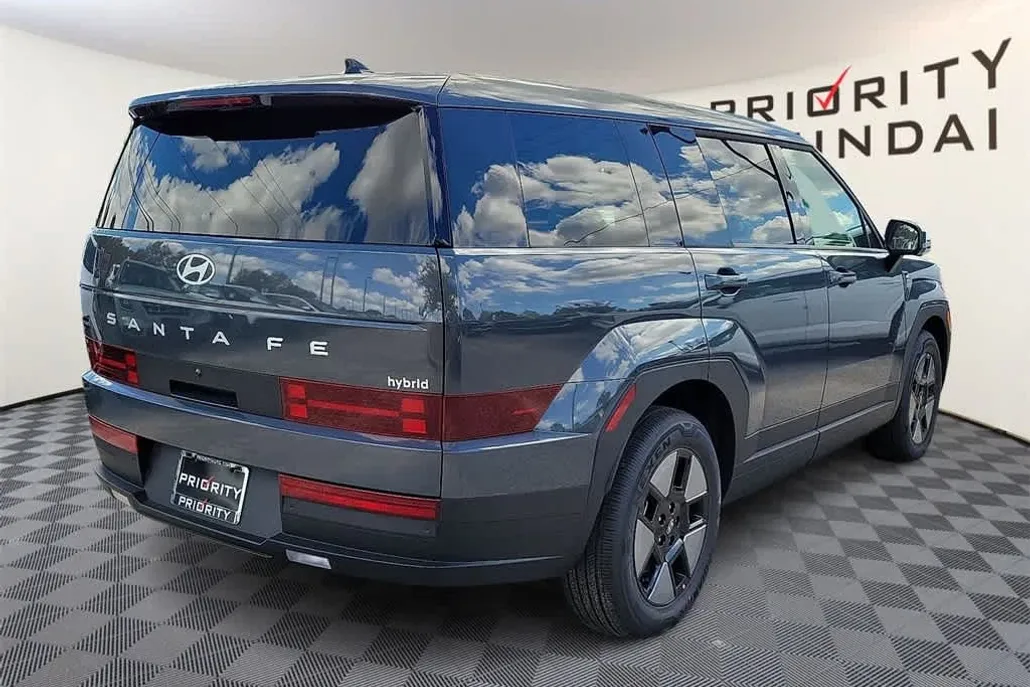 2026 Hyundai Santa Fe SE photo 1