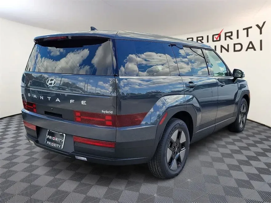 2026 Hyundai Santa Fe SE photo 1