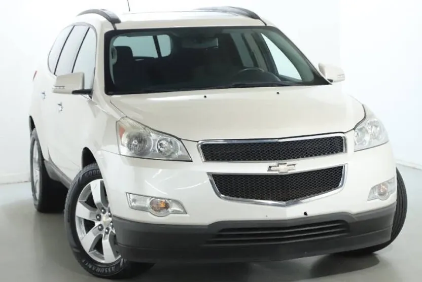 2012 Chevrolet Traverse 1LT photo 1