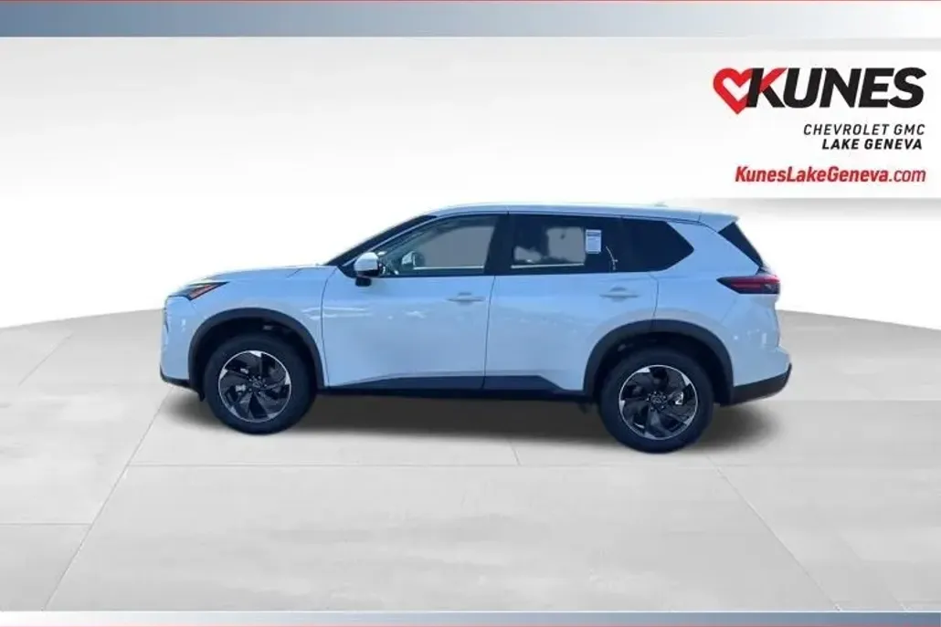 2024 Nissan Rogue SV photo 1