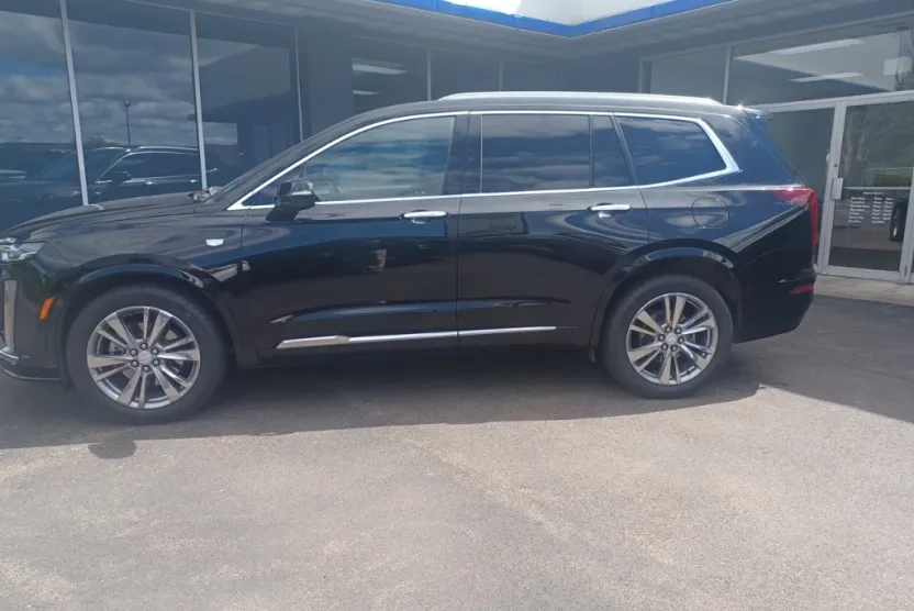 2023 Cadillac XT6 Premium Luxury photo 1