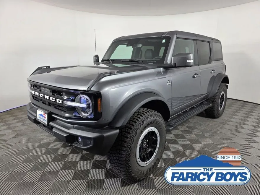 2024 Ford Bronco Outer Banks photo 1