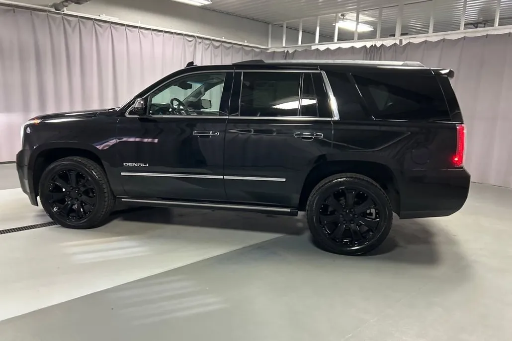 2018 Gmc Yukon Denali photo 1