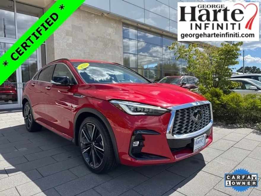 2022 Infiniti QX55 Essential photo 1
